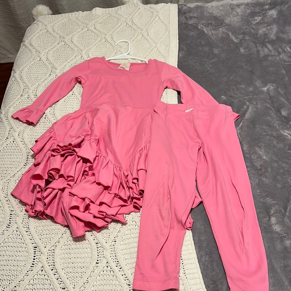 Super cute bright pinky set! Great condition!